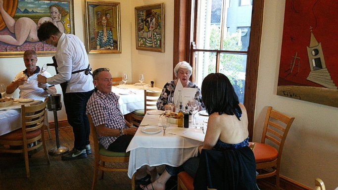 diners at il leone mastrantonio