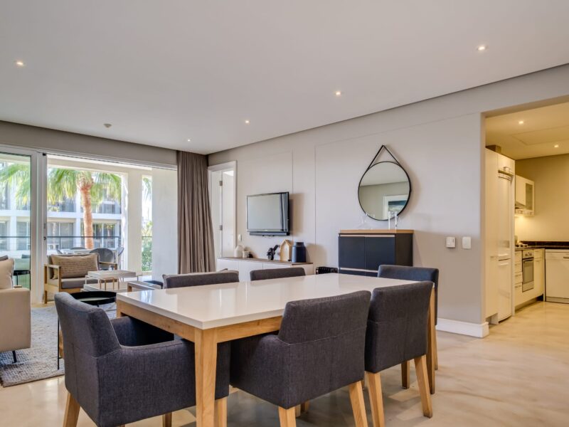V and A Waterfront, Waterway Aspect, Shopping Mall, Marina, Gym, Pool, (1 Bedroom, Sleeps 2)
