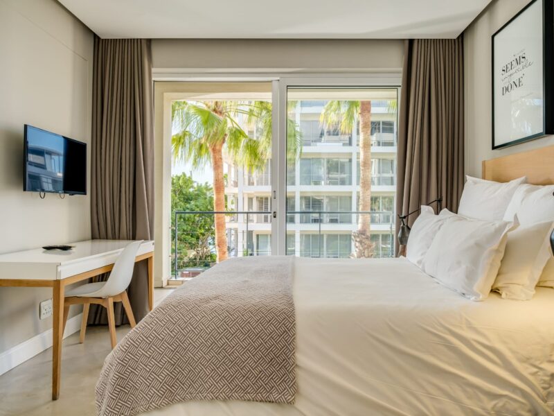 V and A Waterfront, Waterway Aspect, Shopping Mall, Marina, Gym, Pool, (1 Bedroom, Sleeps 2)