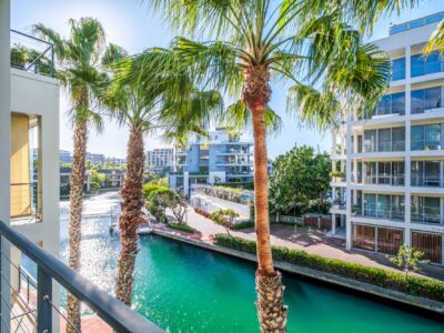 V and A Waterfront, Waterway Aspect, Shopping Mall, Marina, Gym, Pool, (1 Bedroom, Sleeps 2)