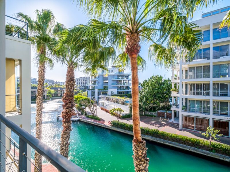 V and A Waterfront, Waterway Aspect, Shopping Mall, Marina, Gym, Pool, (1 Bedroom, Sleeps 2)
