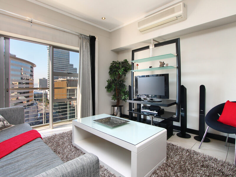 Close to V&A, elec 24/7, WIFI, pool