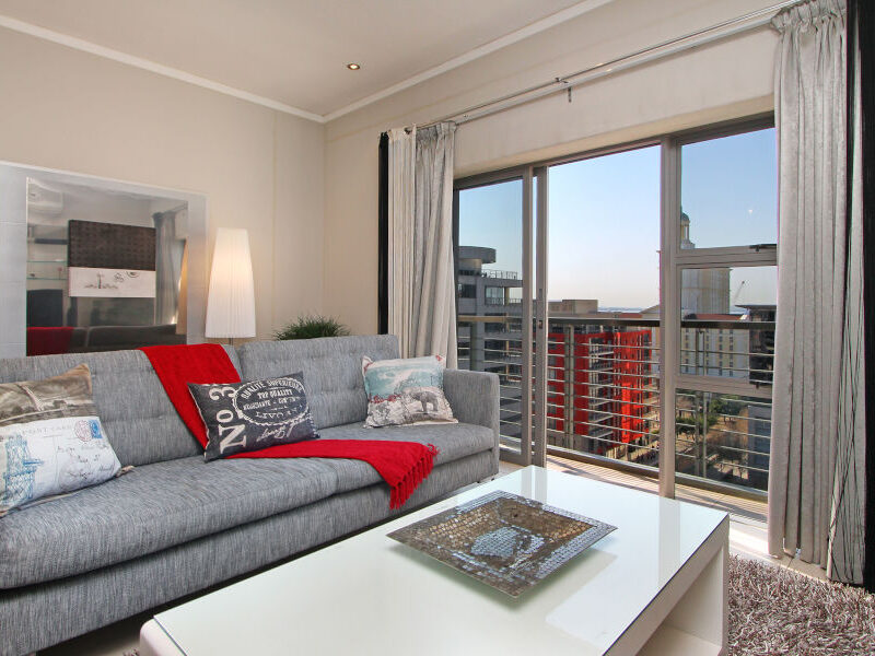 Close to V&A, elec 24/7, WIFI, pool