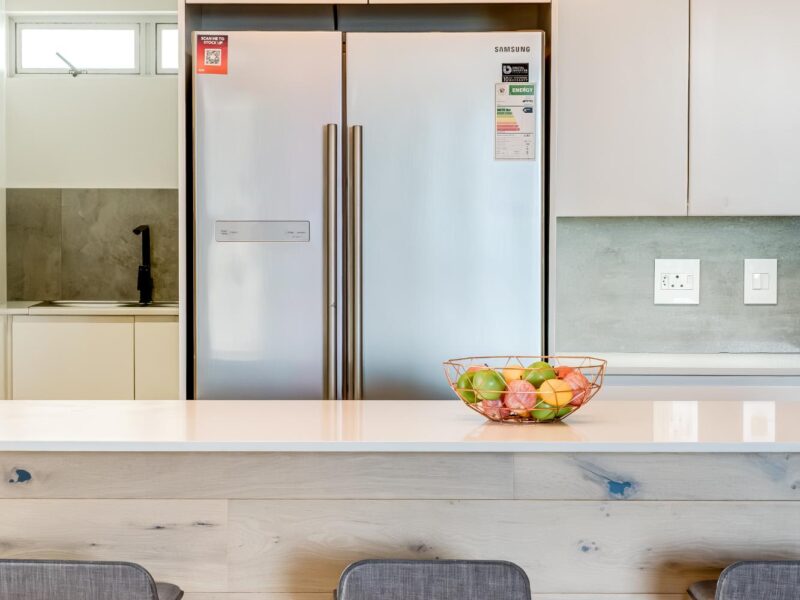Sea Point 2 bedrooms, roof top pool, private terrace