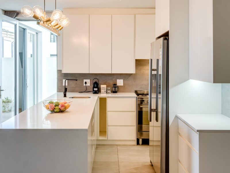 Sea Point 2 bedrooms, roof top pool, private terrace