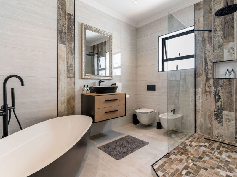 Villa Clarity - Luxury 4-Bedroom Pool Villa with Ocean & Mountain Views