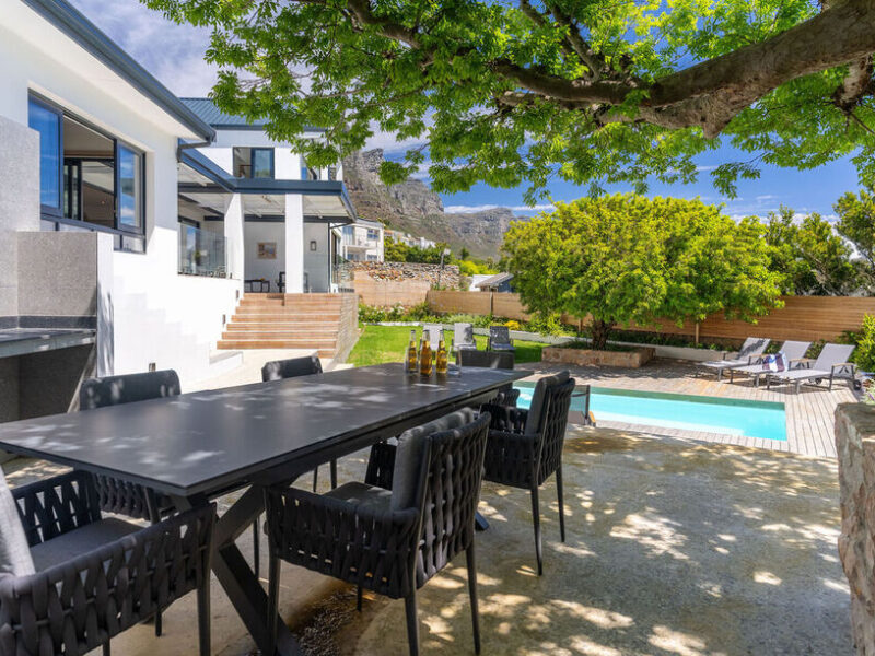 Villa Clarity - Luxury 4-Bedroom Pool Villa with Ocean & Mountain Views